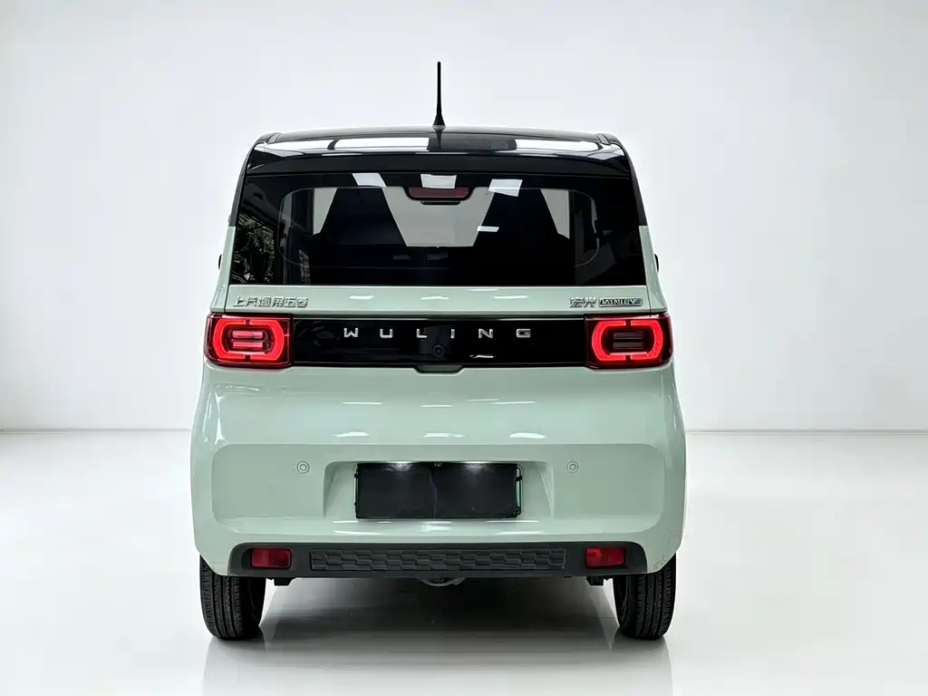 Wuling MINIEV — миниатюра 9