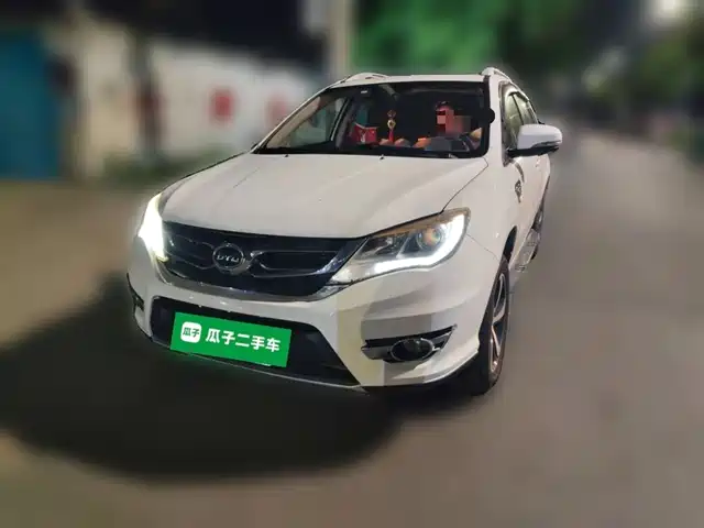 2015 BYD S7