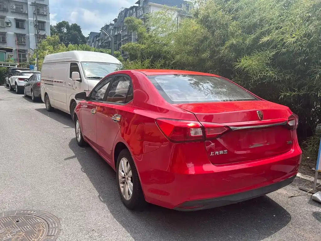 Roewe 360 — миниатюра 2
