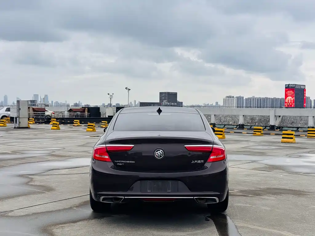 Buick LaCrosse — миниатюра 5