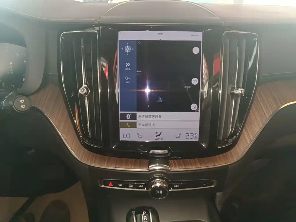 Volvo XC60 — миниатюра 13