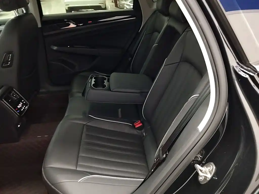 Volkswagen Passat — миниатюра 17