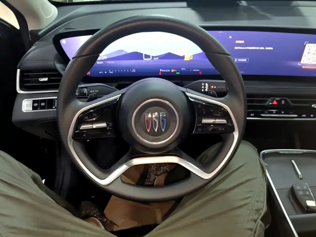 Buick LaCrosse — миниатюра 11