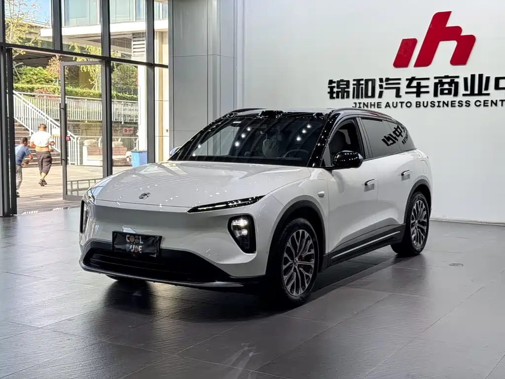 NIO ES6