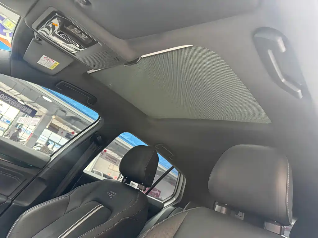 Volkswagen Golf — миниатюра 17