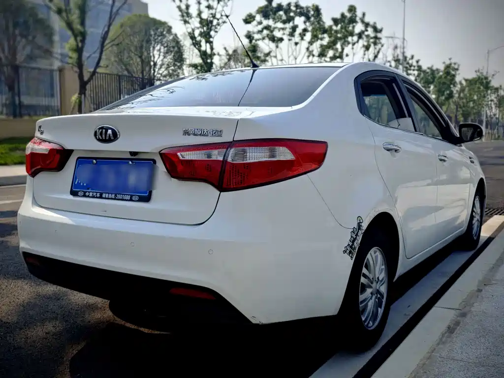 Kia K2 — миниатюра 11