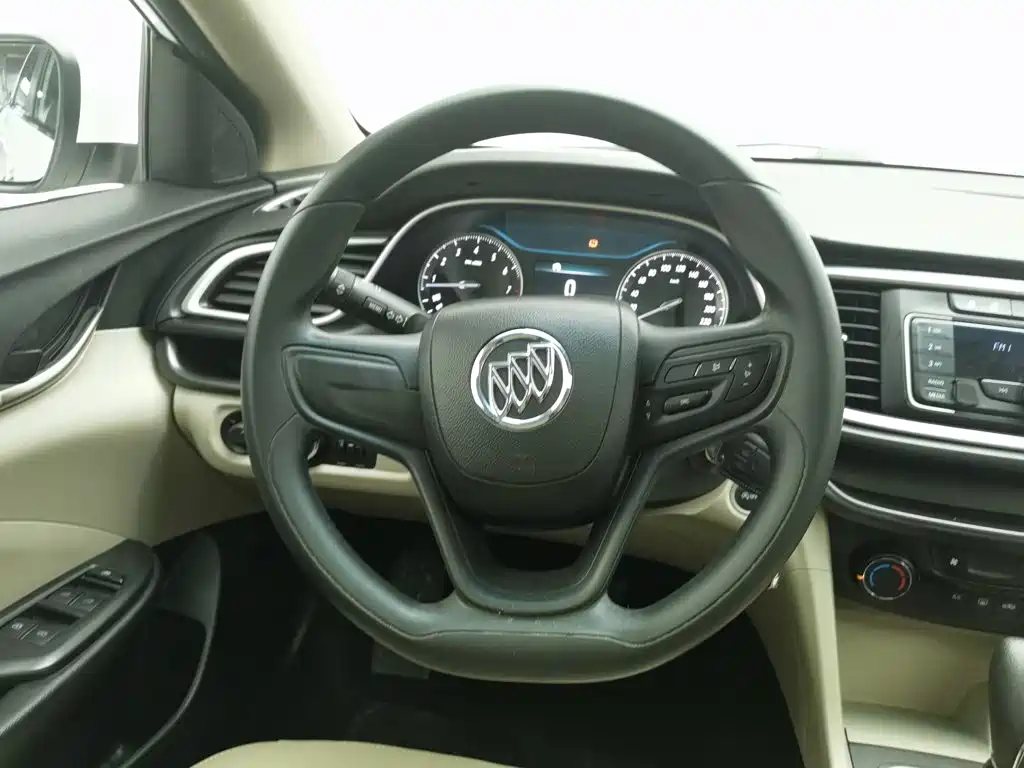 Buick Excelle — миниатюра 11