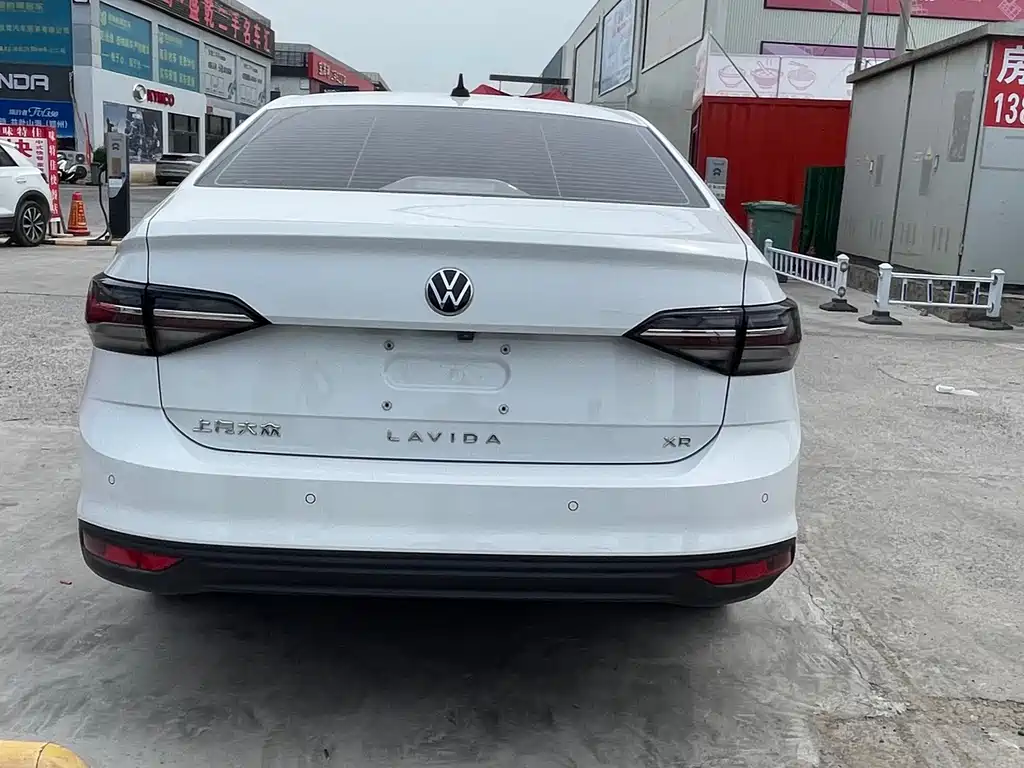 Volkswagen Lavida — миниатюра 10