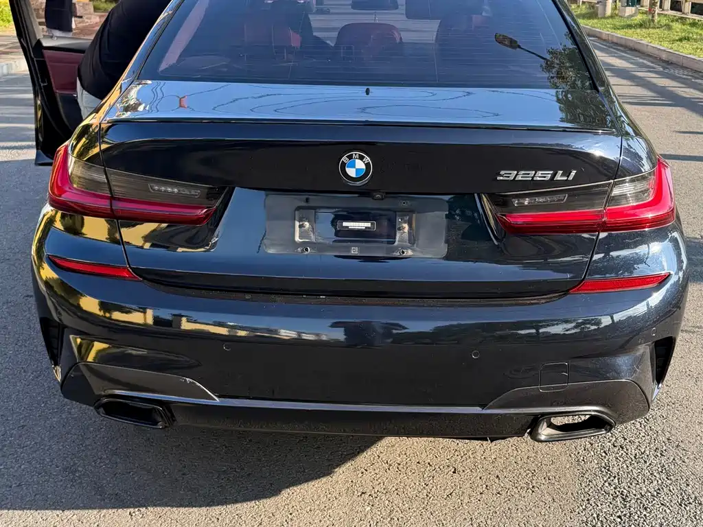 BMW 3 Series — миниатюра 11