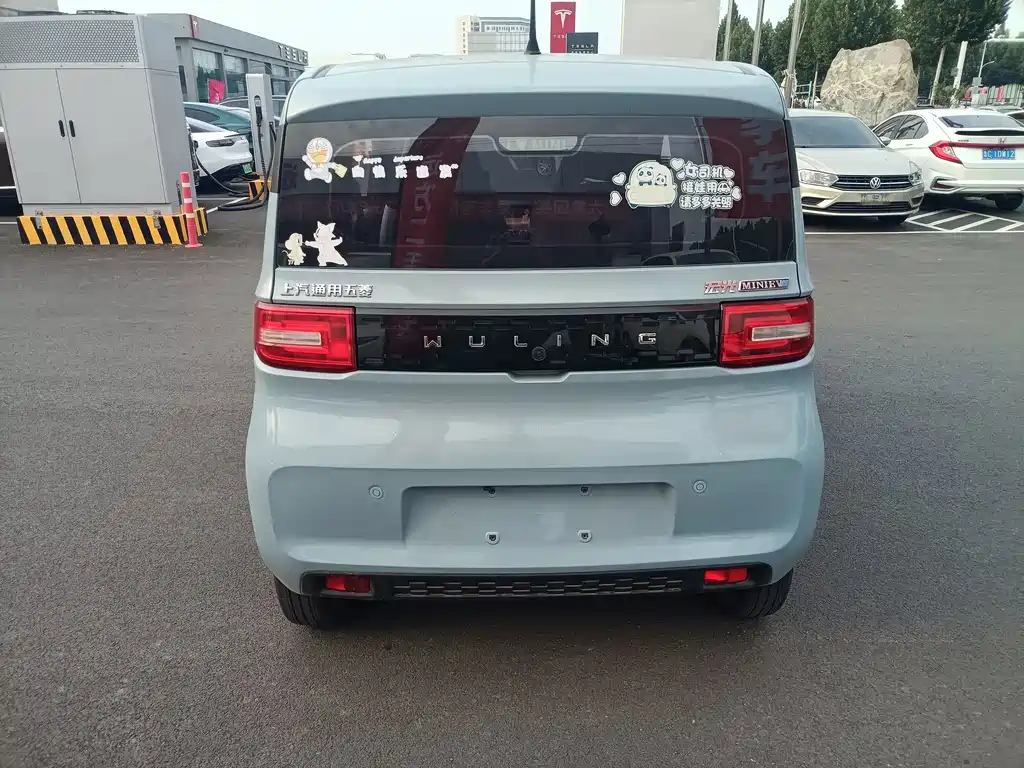 Wuling MINIEV — миниатюра 5