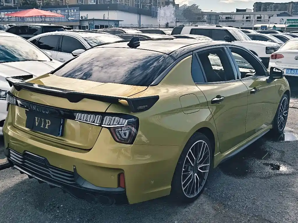 Lynk & Co 03 — миниатюра 15