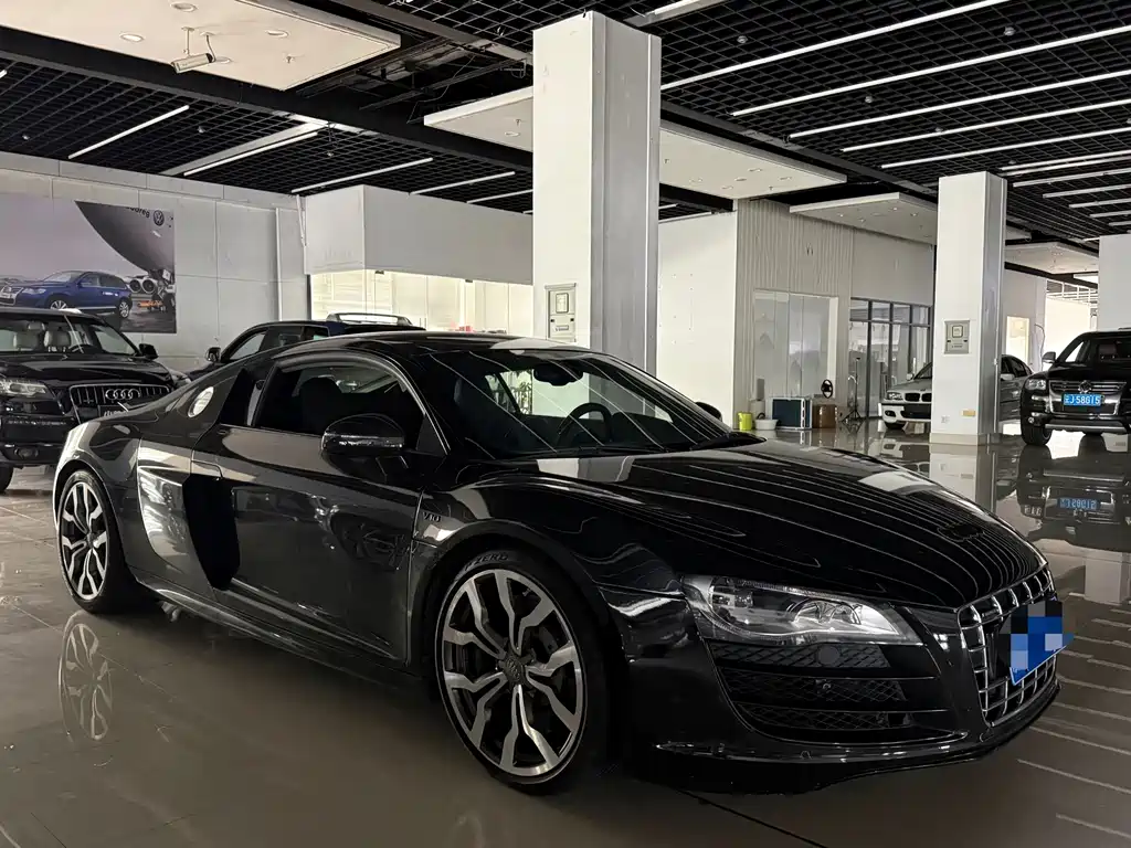 Audi R8 — миниатюра 3