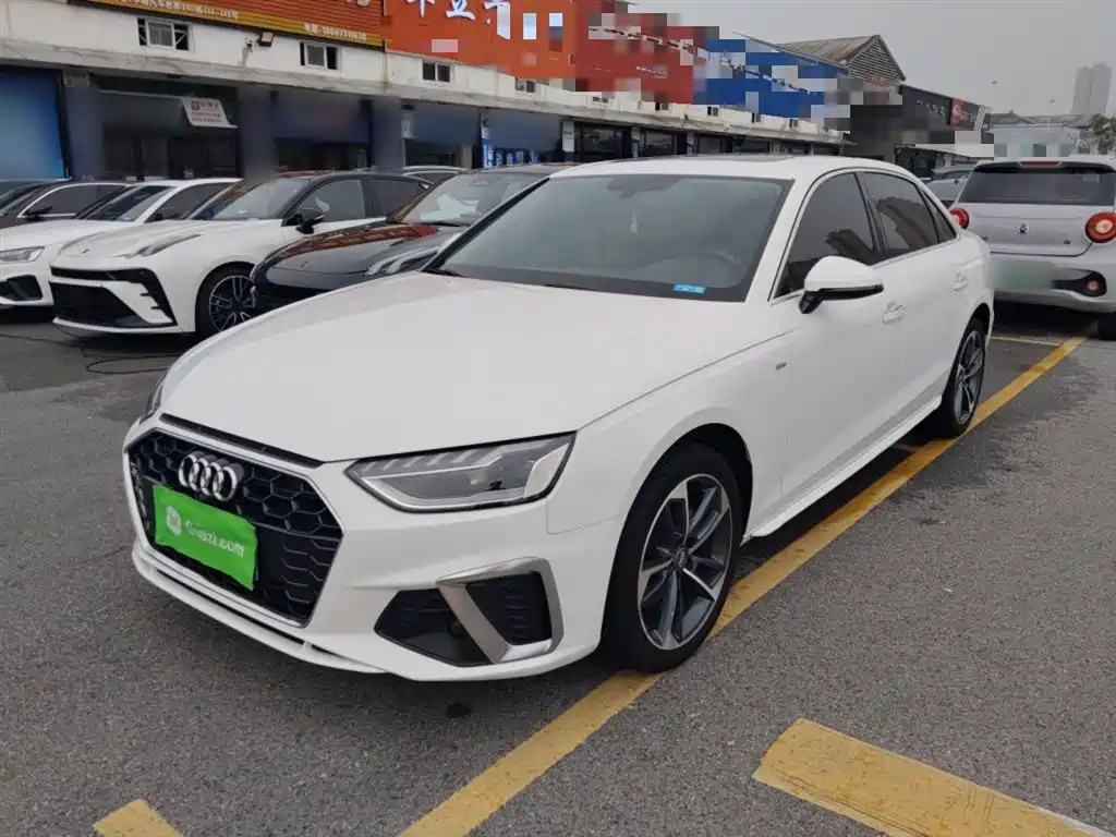 Audi A4L 2021