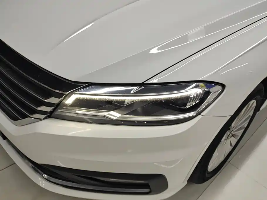 Volkswagen Lavida — миниатюра 5