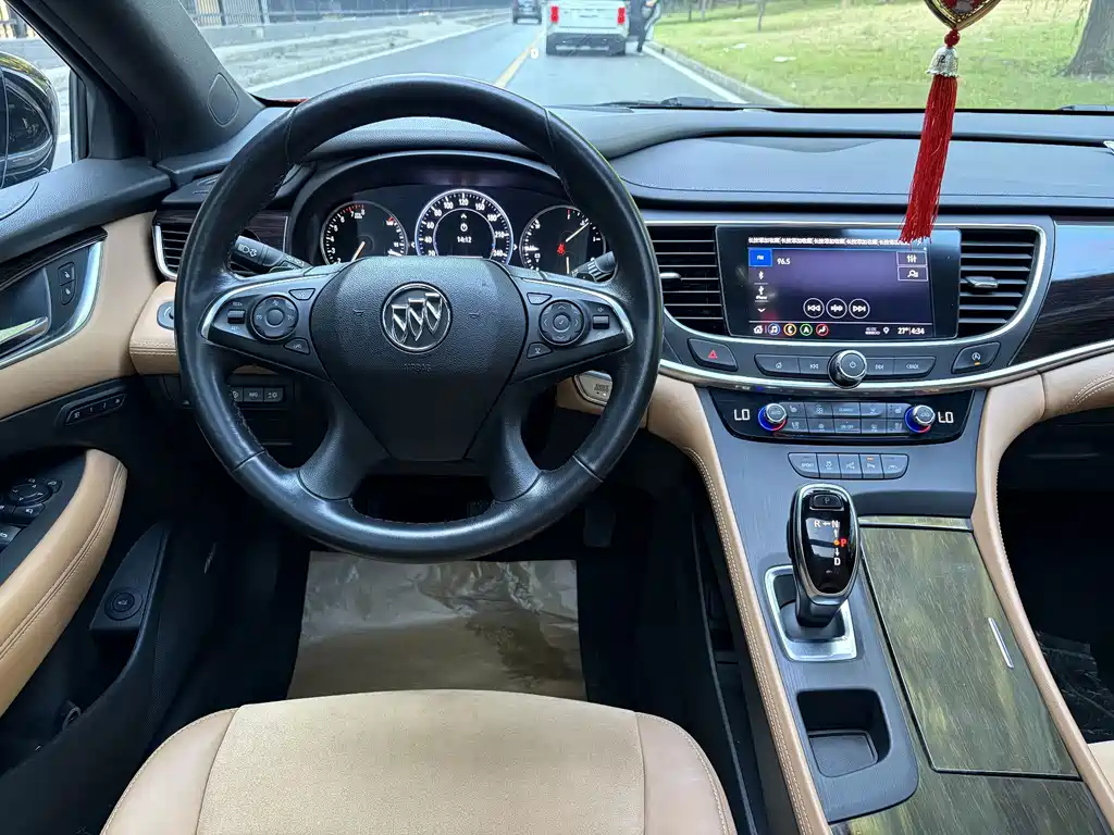 Buick LaCrosse — миниатюра 11