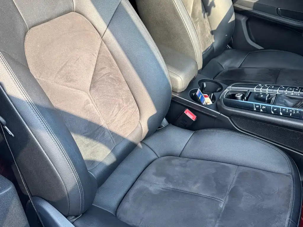 Porsche Macan — миниатюра 5