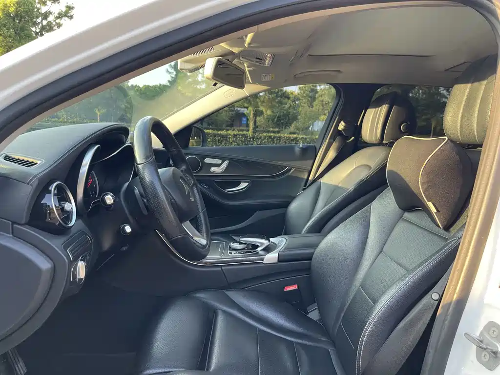 Mercedes-Benz C-Class — миниатюра 9