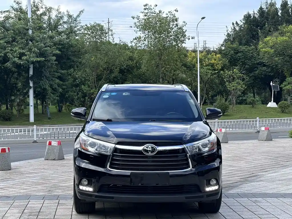 Toyota Highlander — миниатюра 2