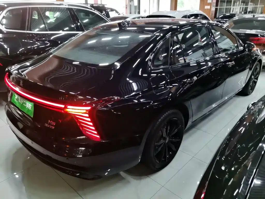 Hongqi Hongqi H5 — миниатюра 7