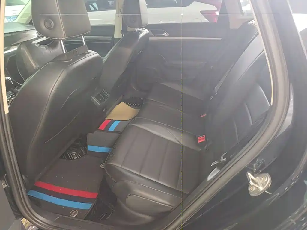 Volkswagen Lavida — миниатюра 17