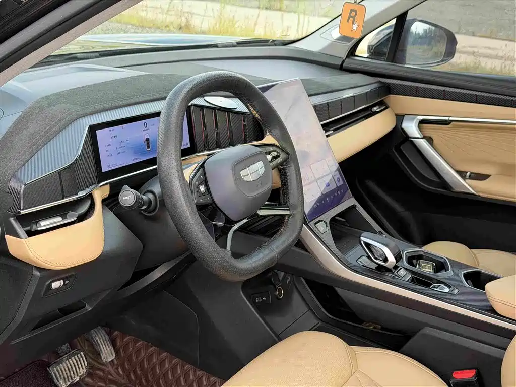 Geely Boyue L — миниатюра 11