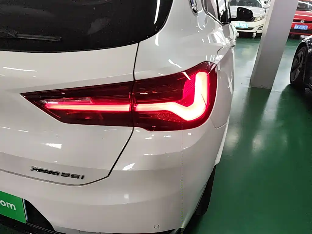 BMW X2 — миниатюра 8