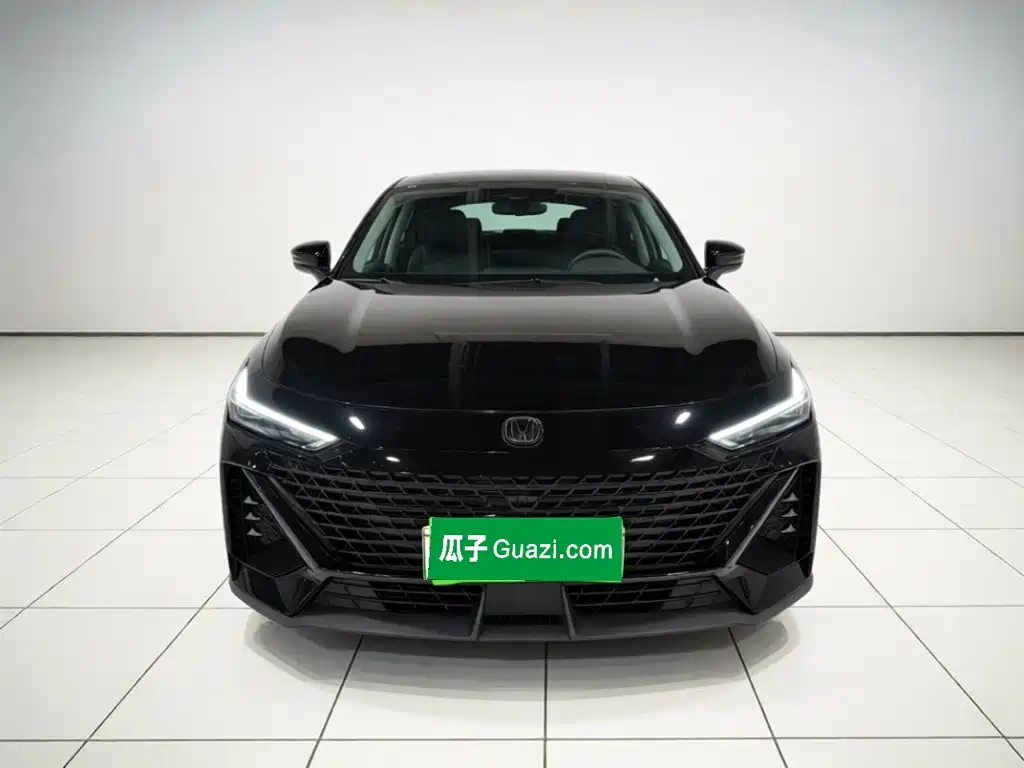 Changan UNI-V iDD — миниатюра 2