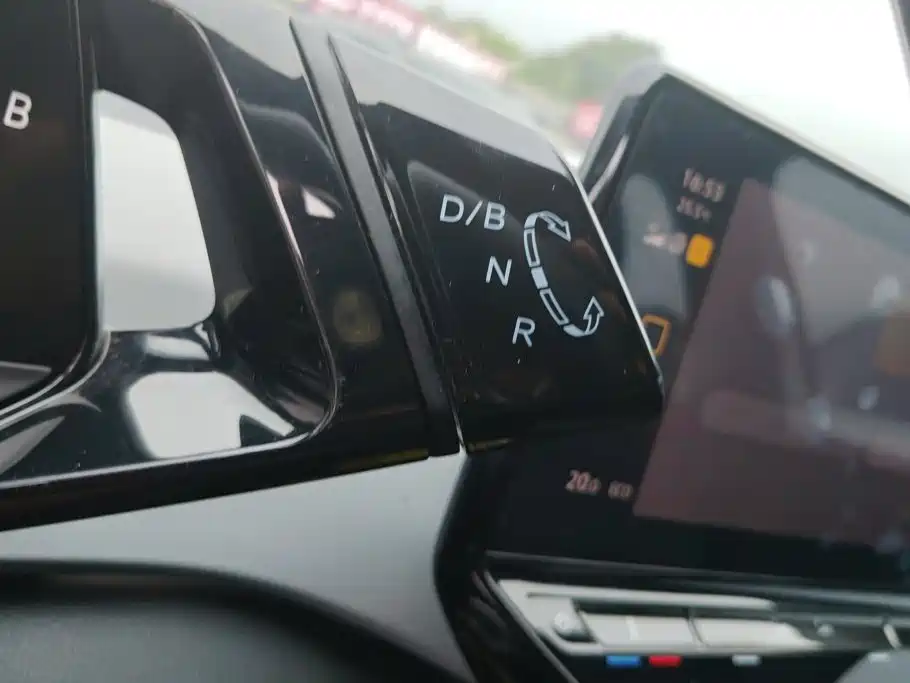 Volkswagen ID.3 — миниатюра 16