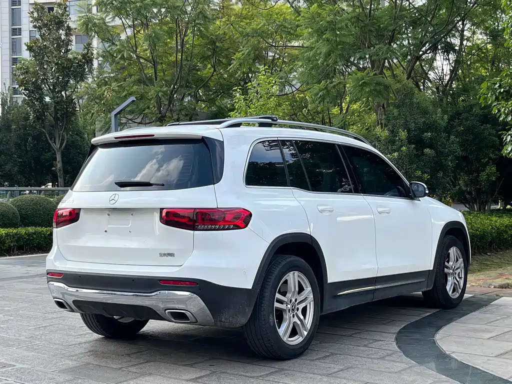 Mercedes-Benz GLB — миниатюра 7