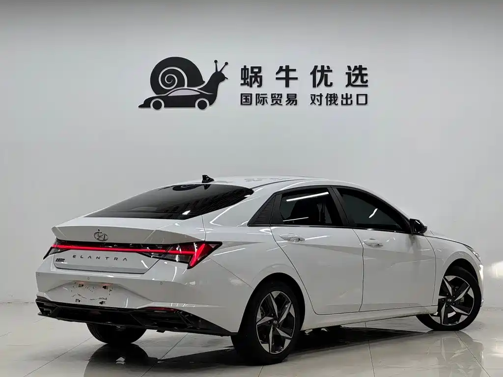 Hyundai Elantra — миниатюра 4