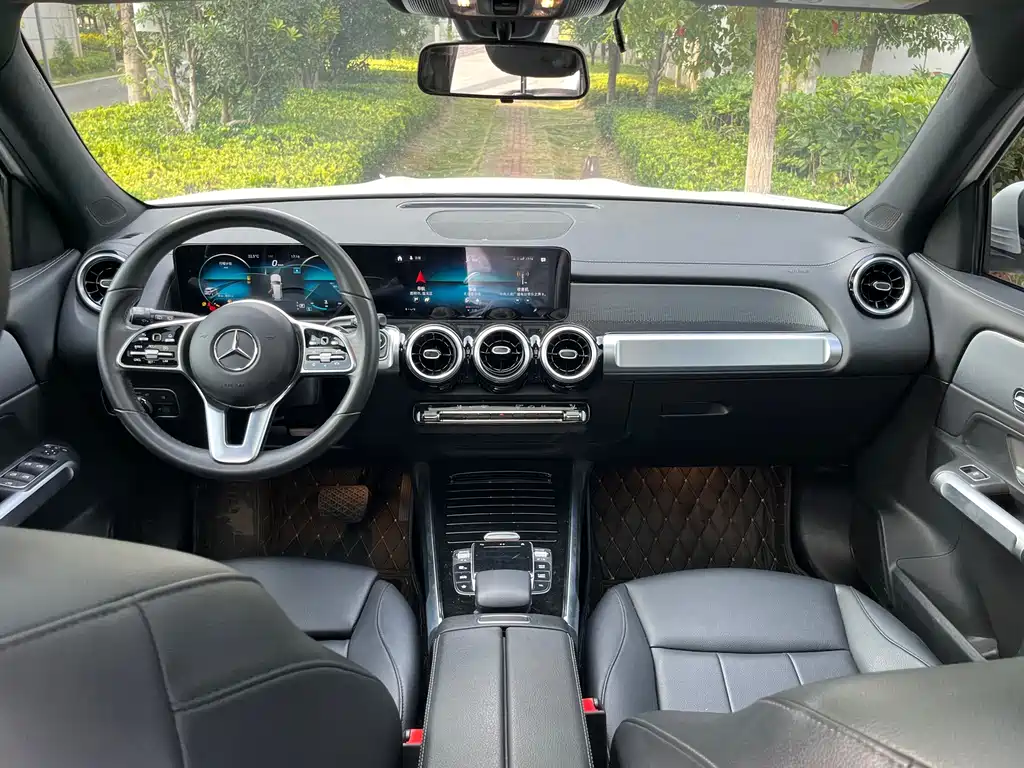 Mercedes-Benz GLB — миниатюра 6