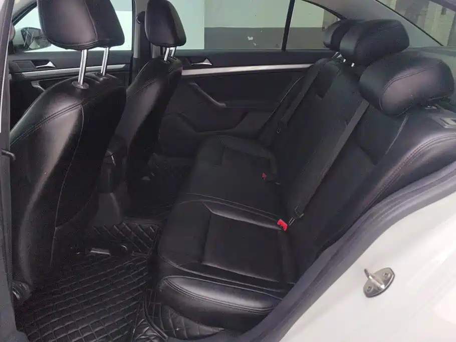 Volkswagen Lavida — миниатюра 11