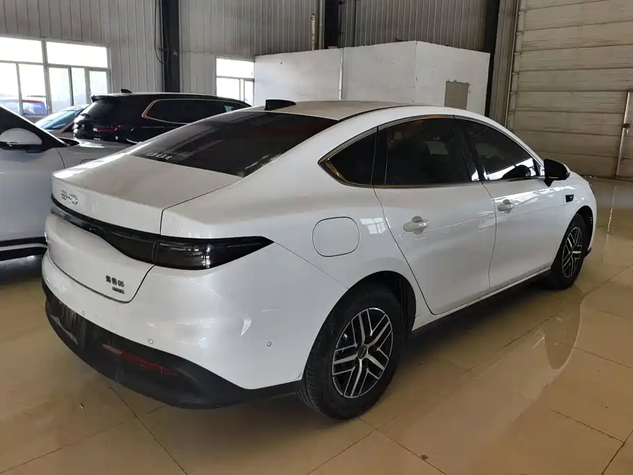 BYD Seal 05 DM-i — миниатюра 3