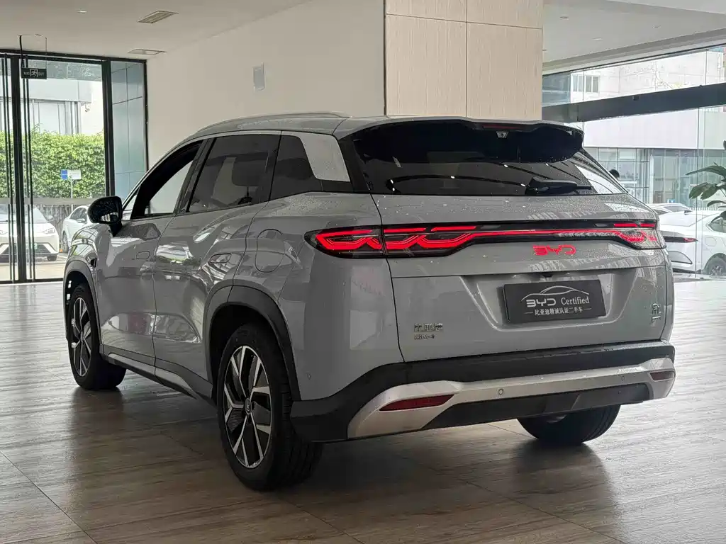 BYD L DM-i — миниатюра 4