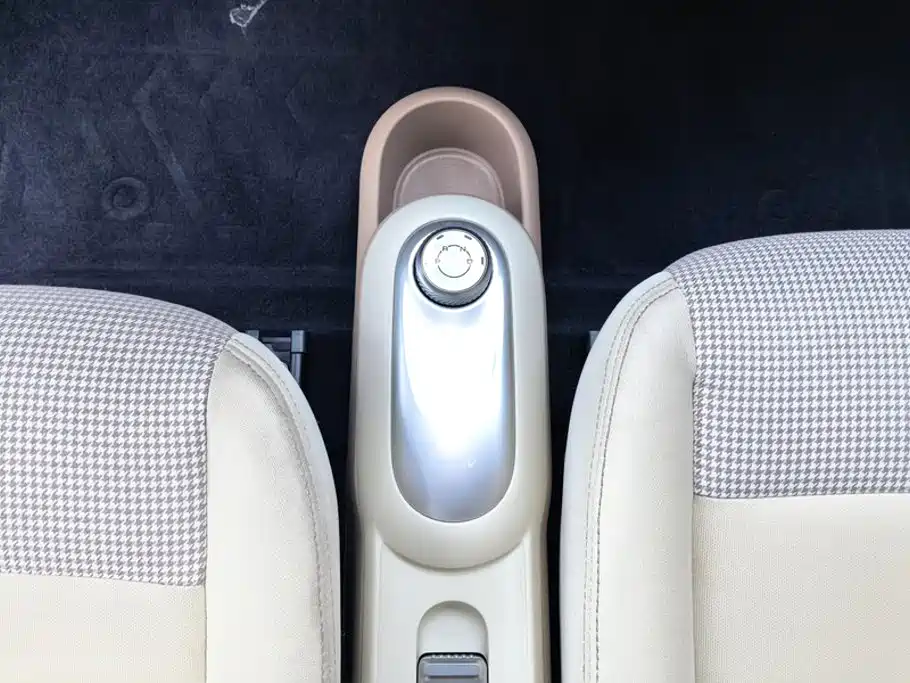 Wuling MINIEV — миниатюра 16