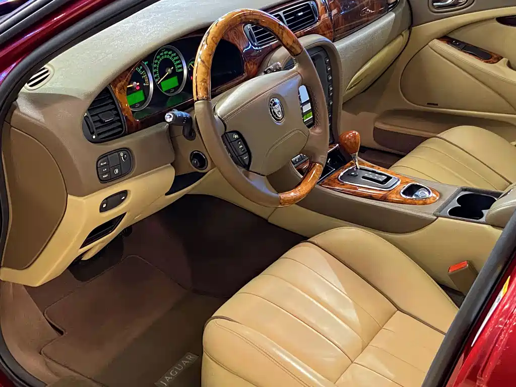 Jaguar S-TYPE — миниатюра 16