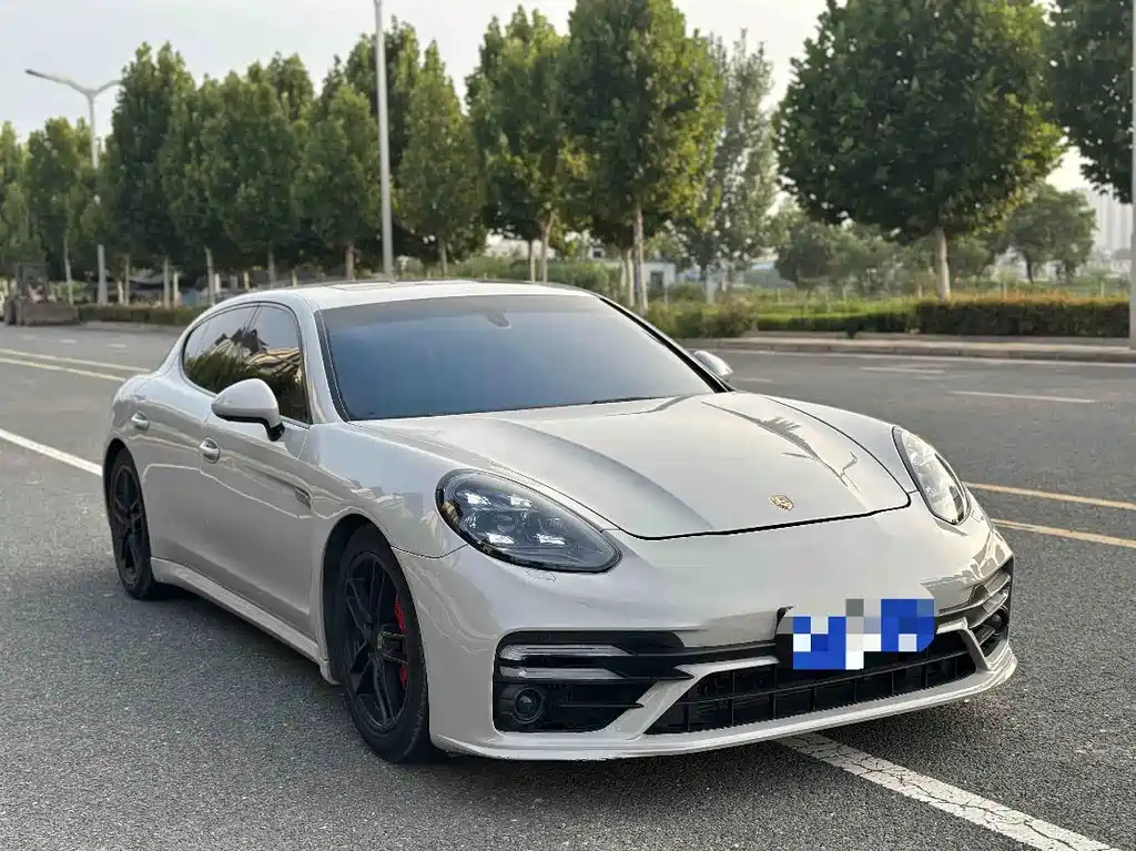 Porsche Panamera — миниатюра 2