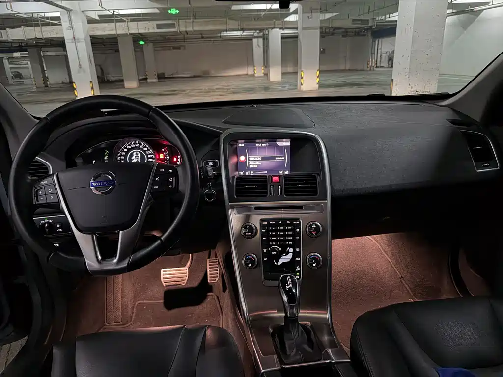 Volvo XC60 — миниатюра 10