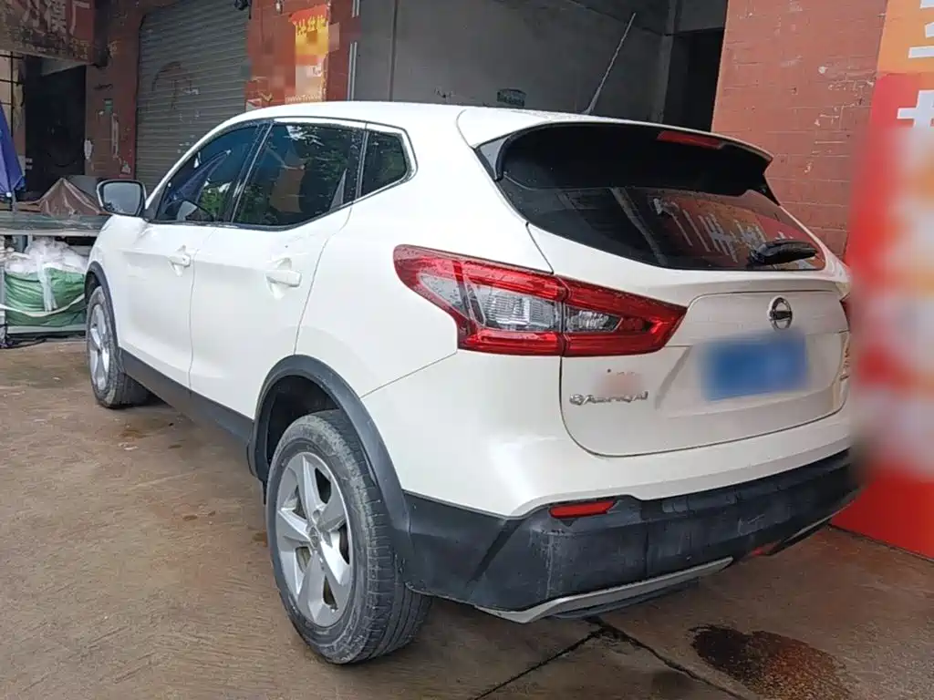 Nissan Qashqai — миниатюра 5