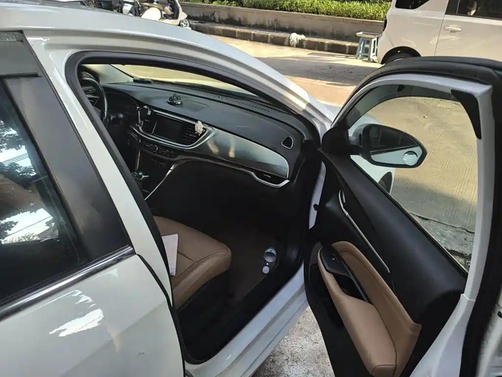 Buick Excelle — миниатюра 19