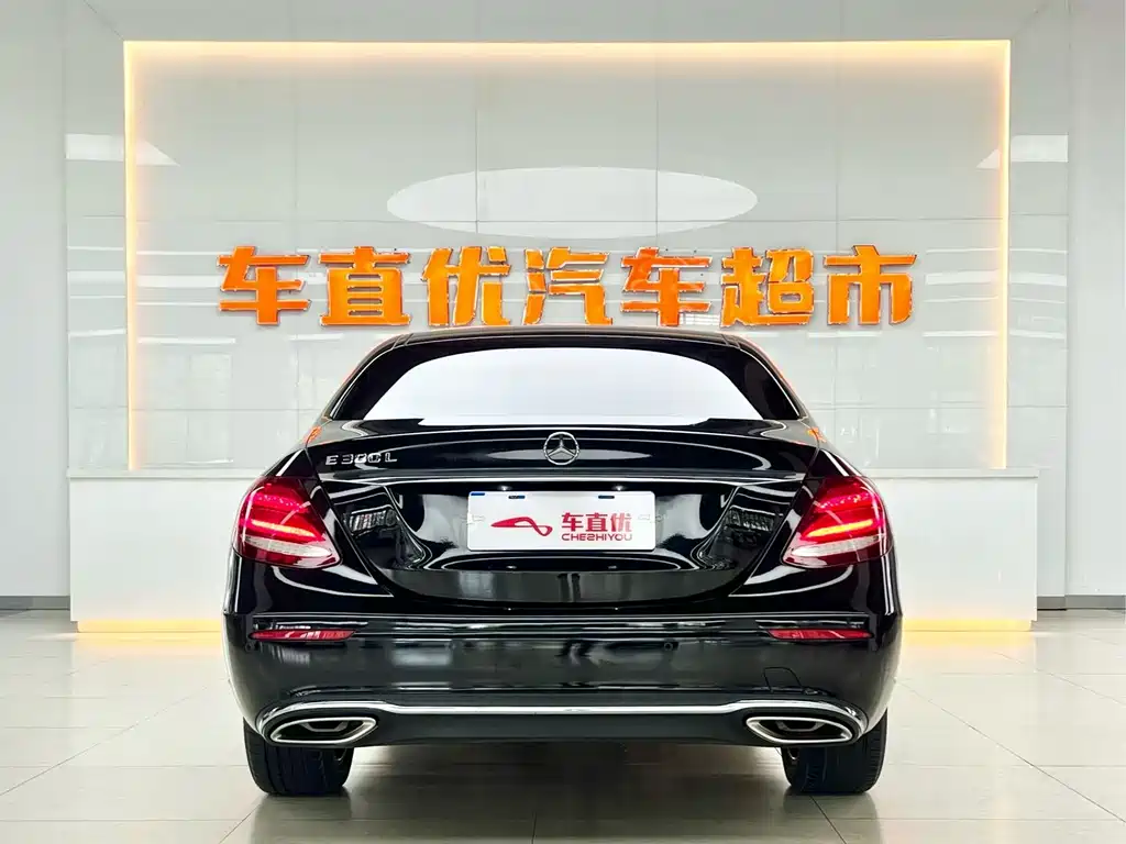 Mercedes-Benz E-Class — миниатюра 6