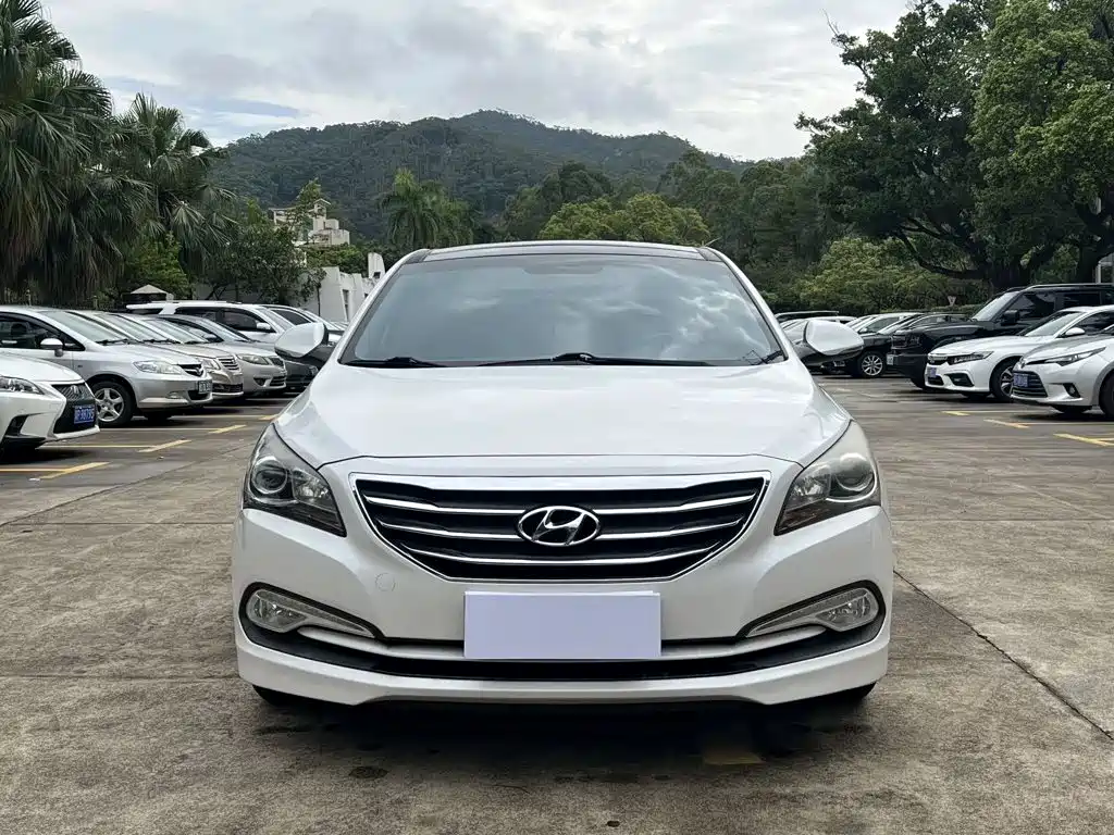 Hyundai Mistra — миниатюра 2