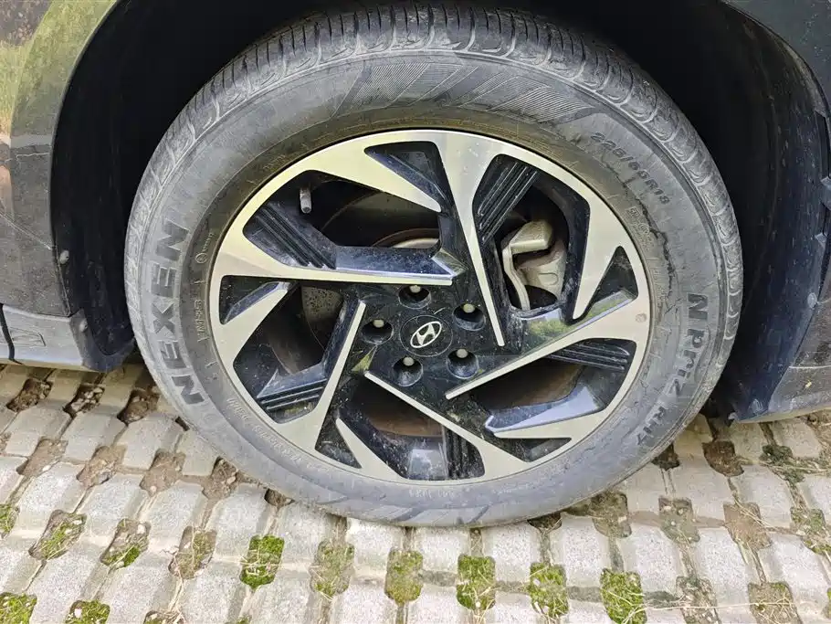 Hyundai Custo 2021 380TGDi Luxury LUX Premium