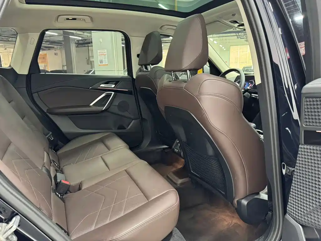 BMW X1 — миниатюра 10