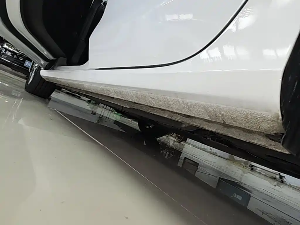 Geely Emgrand — миниатюра 22