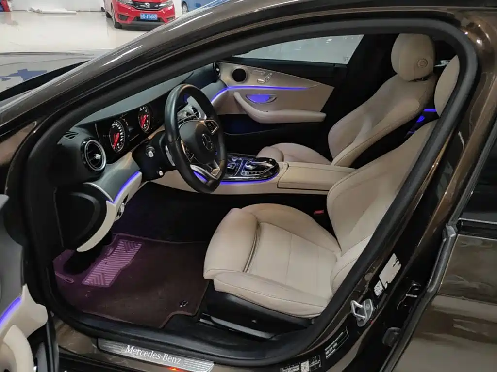 Mercedes-Benz E-Class — миниатюра 15