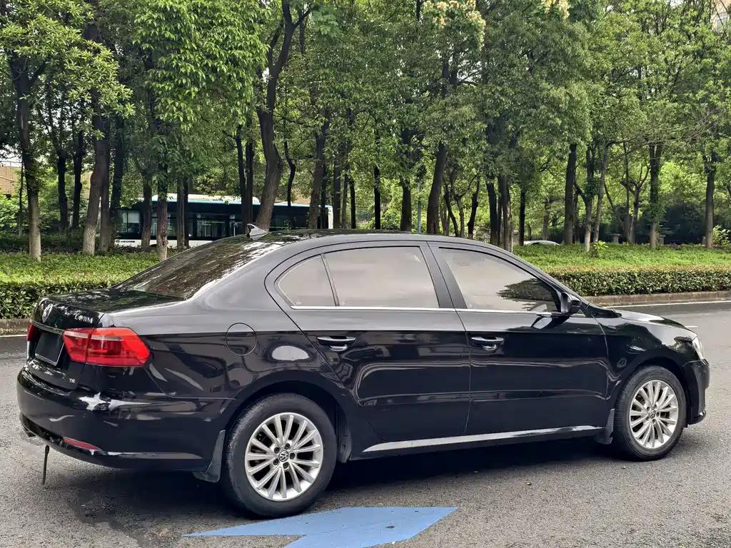 Volkswagen Lavida — миниатюра 7
