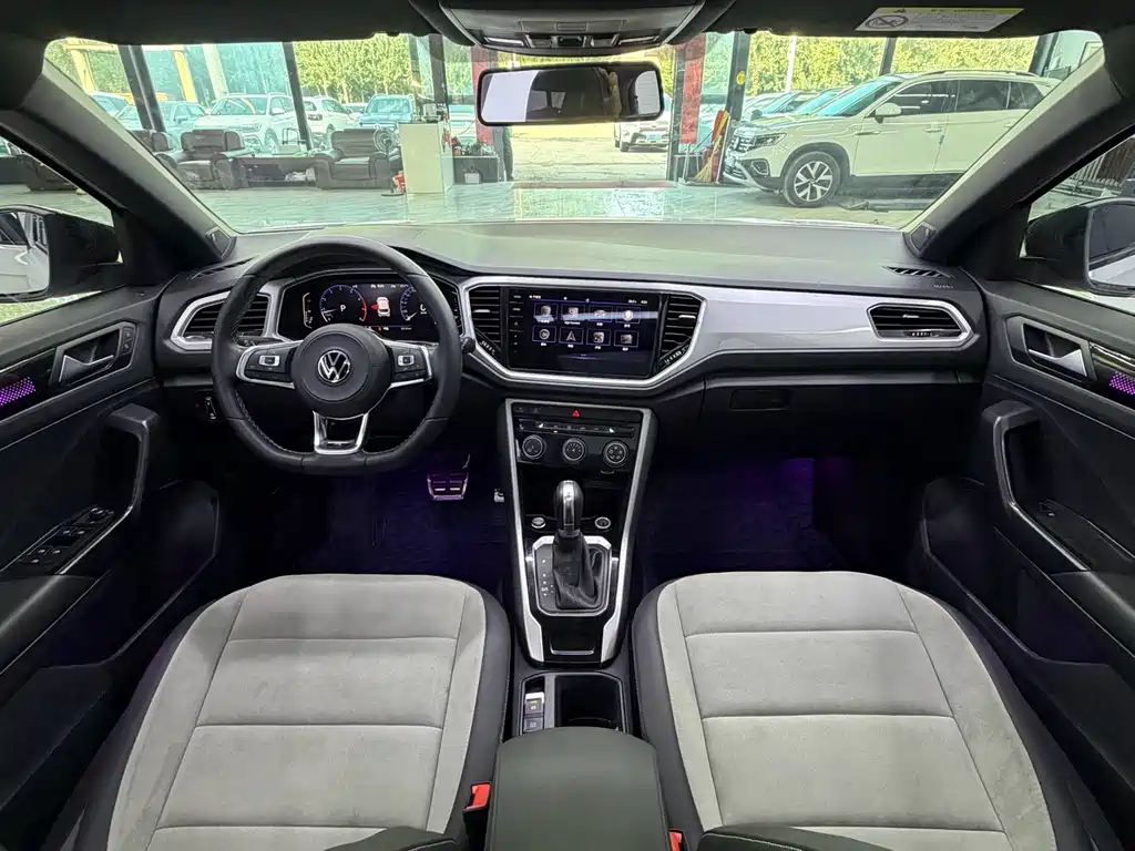Volkswagen T-Roc — миниатюра 21