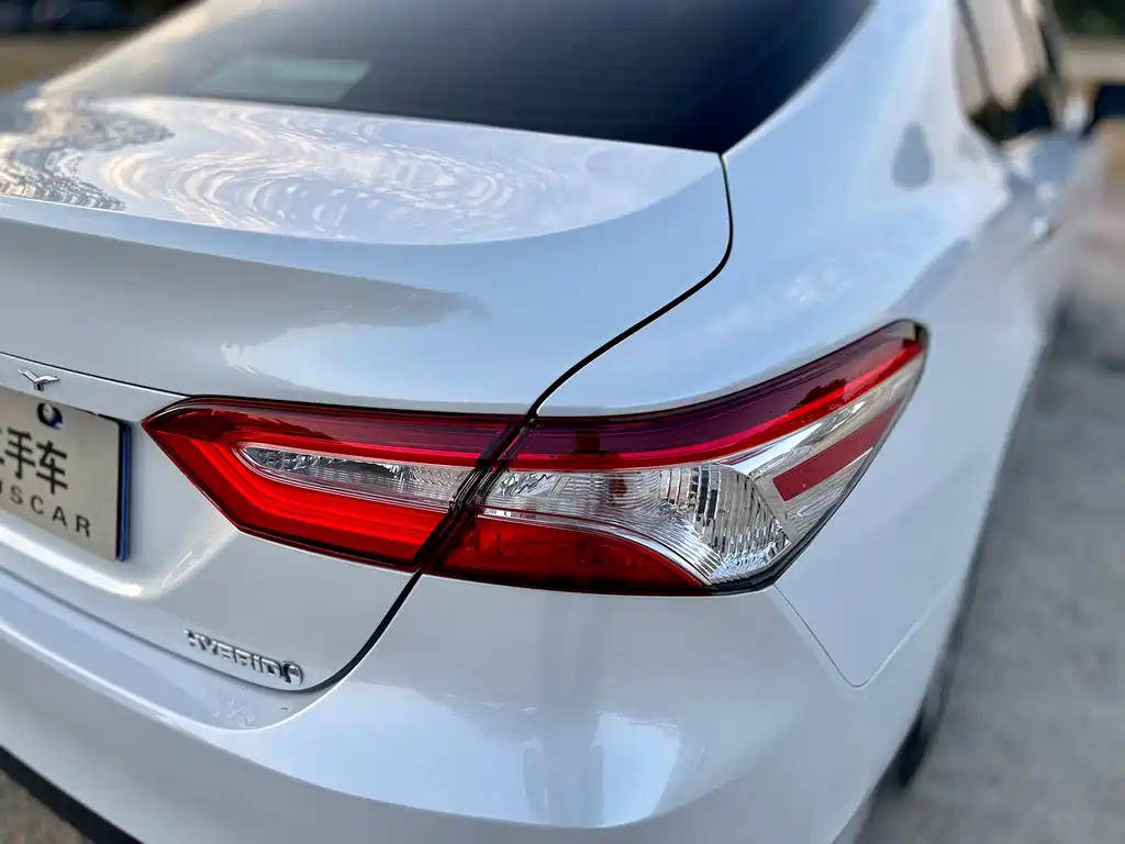Toyota Camry — миниатюра 9