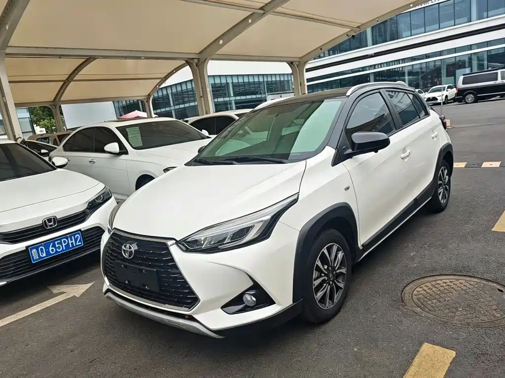 Toyota Yaris L
